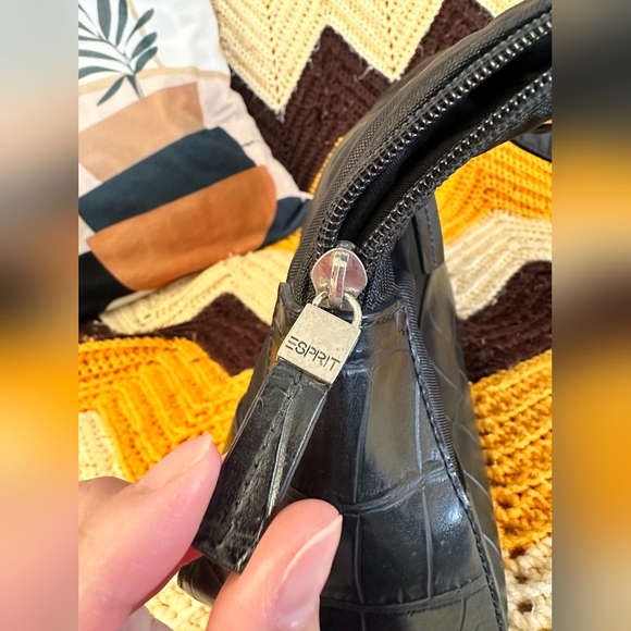 Authentic Esprit Handbag - Picture 6 of 8
